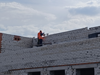 Губернатор Кухарук оценил масштаб стройки спортивного гиганта в Пыть-Яхе&nbsp;&nbsp;