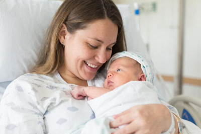 Свердловчанки за неделю произвели на свет более 600 малышей, среди них 8 пар близнецов