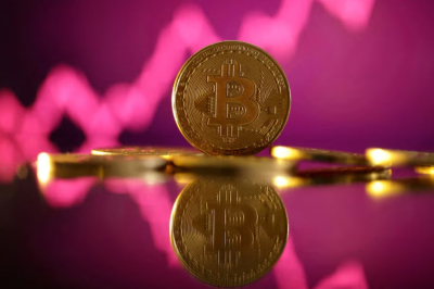 Рынок криптовалют штормит: причины падения BTC
