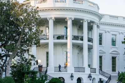 Политолог Аграновский: сейчас для США Украина никакой ценности не представляет