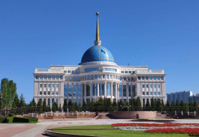 Президента проинформировали о текущей ситуации в связи с авиакатастрофой вблизи Актау