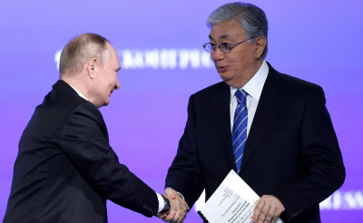 Путин и Токаев посадили дуб в Астане