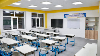 Количество трехсменных школ сократилось до трех раз в Казахстане