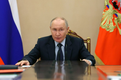 Путин поручил укреплять российскую границу