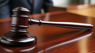 Суд отменил продажу пристройки к школе и земли частному вузу в Караганде